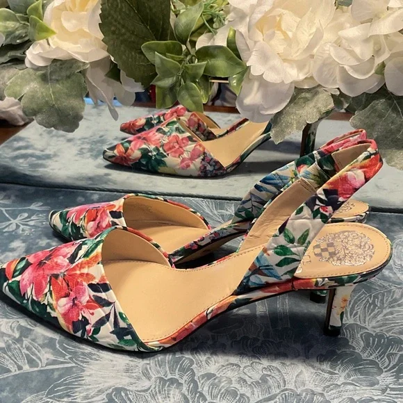 Vince Camuto Floral Slingback Heels - Picture 4 of 10